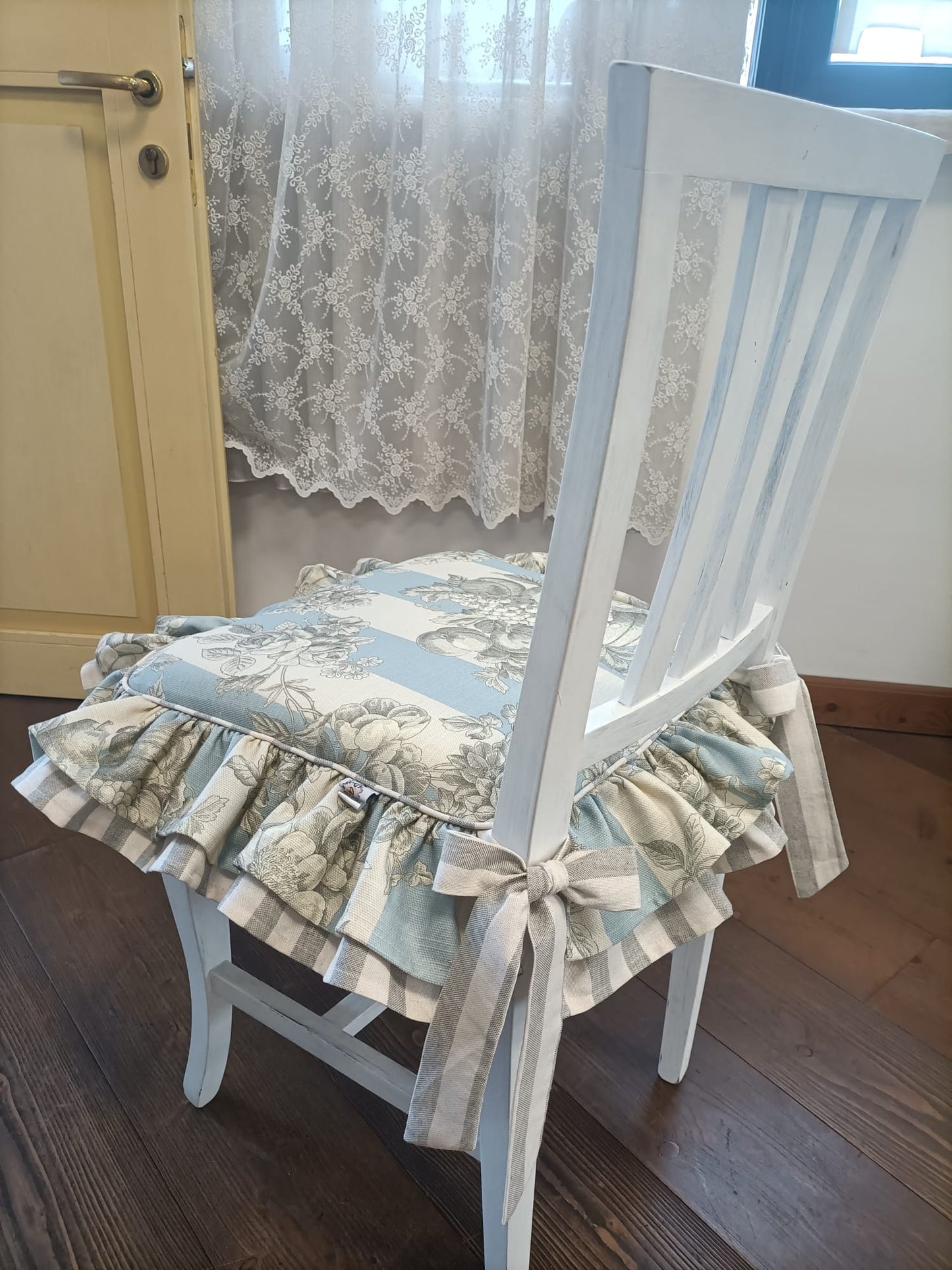 Cuscino con doppia balza IOLE