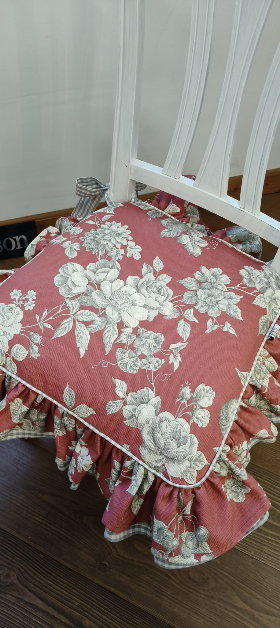 Cuscino con doppia balza ASTRID