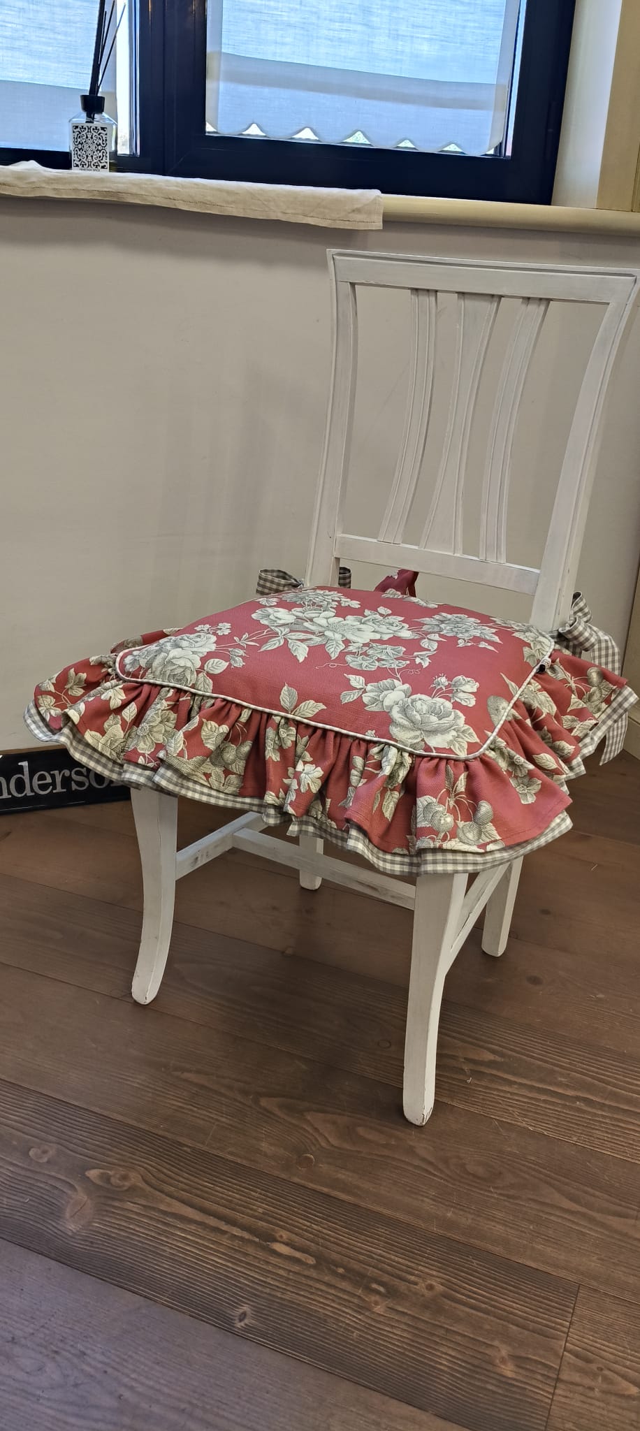 Cuscino con doppia balza ASTRID