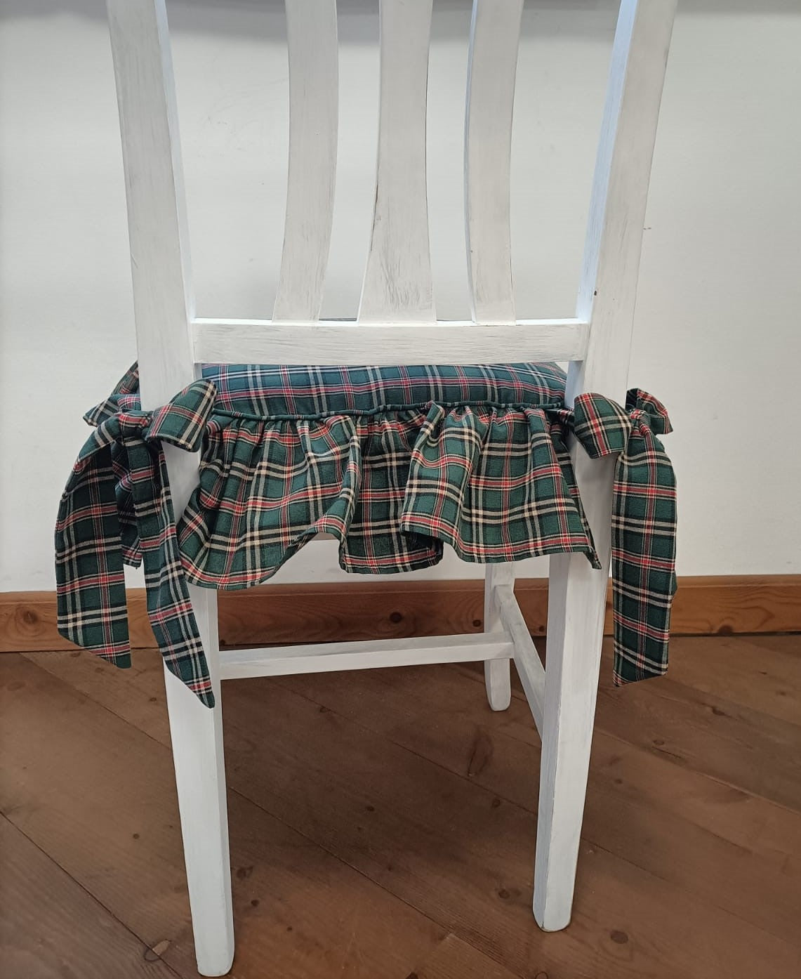 Cuscino per sedia sagomato - Green check con una balza