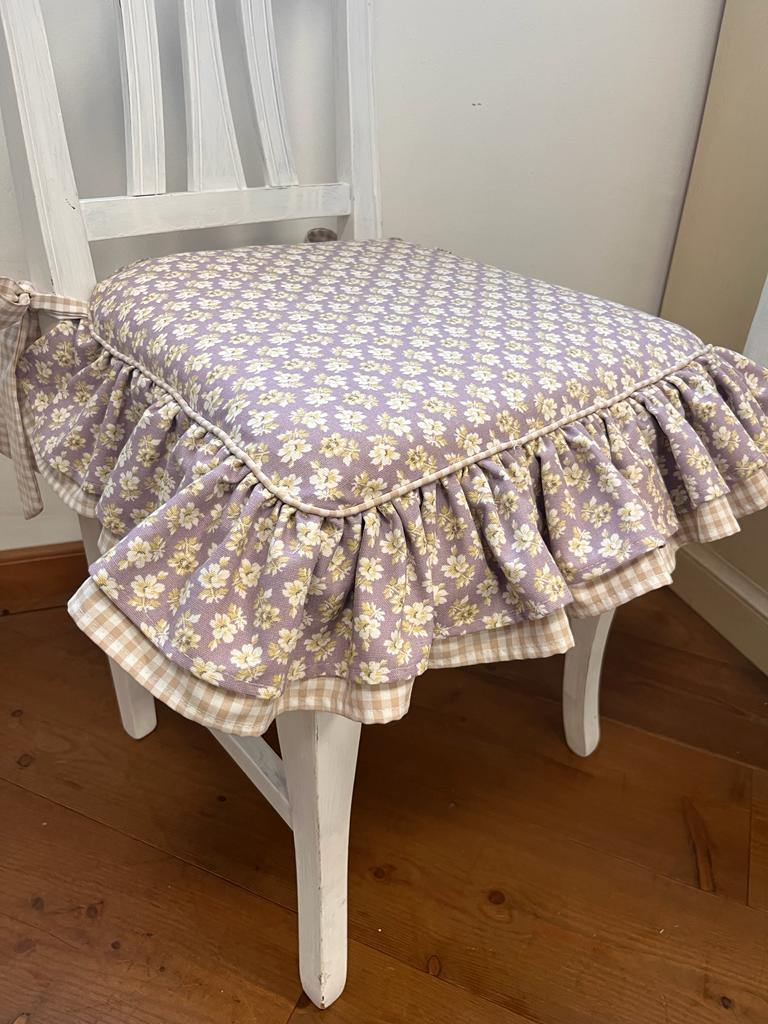 CUSCINO GIULIA con doppia balza