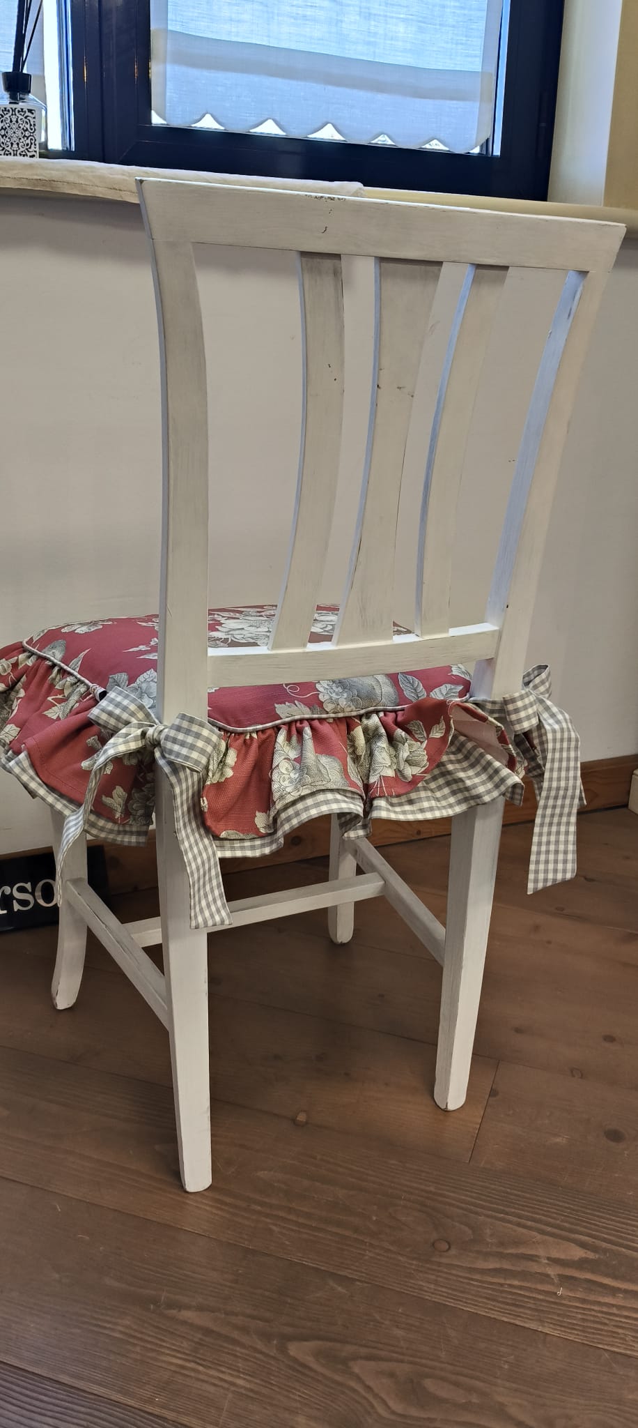 Cuscino con doppia balza ASTRID