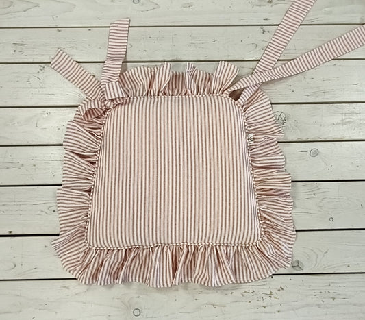 Cuscino con una balza ISABELLA