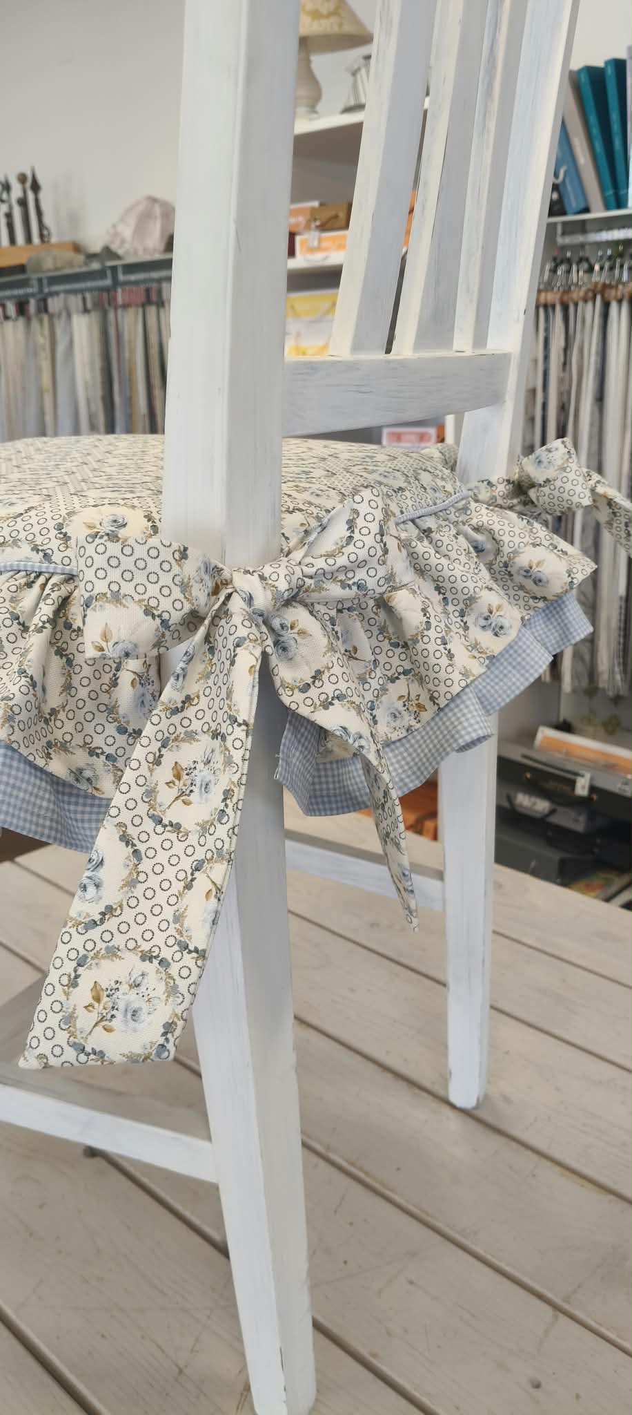CUSCINO SEDIA SAGOMATO AZZURRA